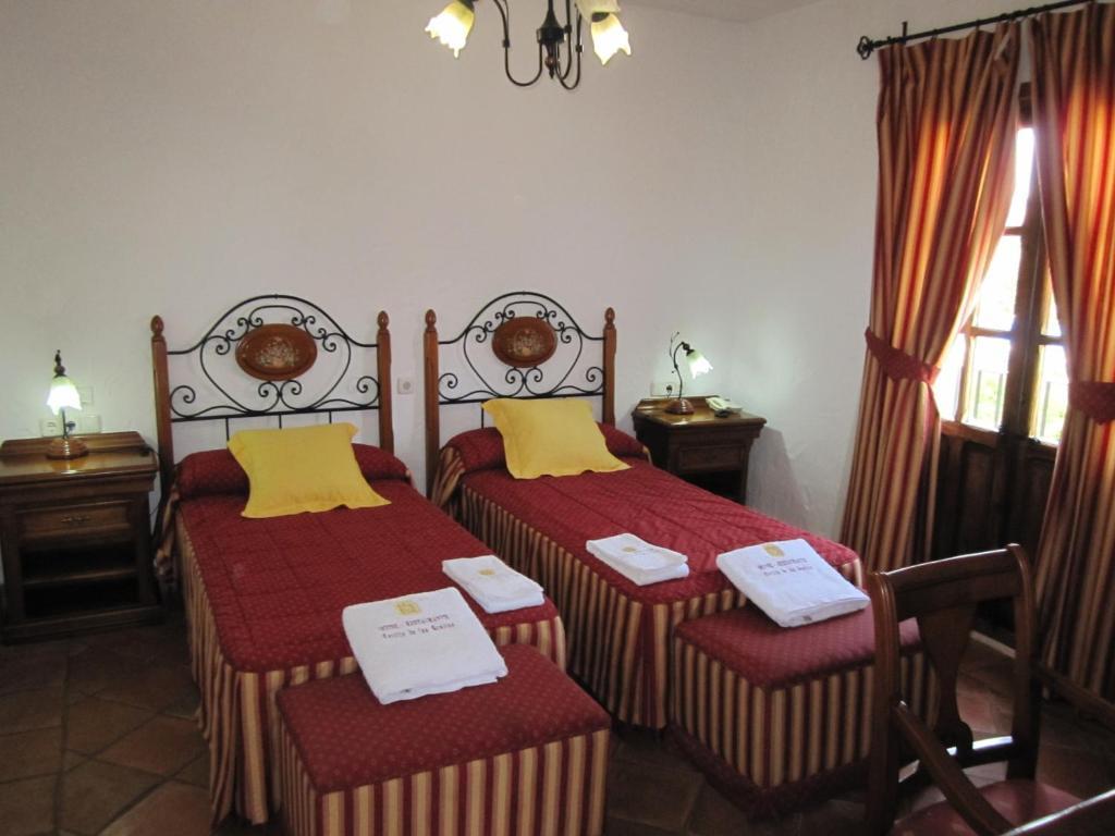Hotel Cortijo Las Grullas ベナルップ＝カサス・ビエハス 部屋 写真