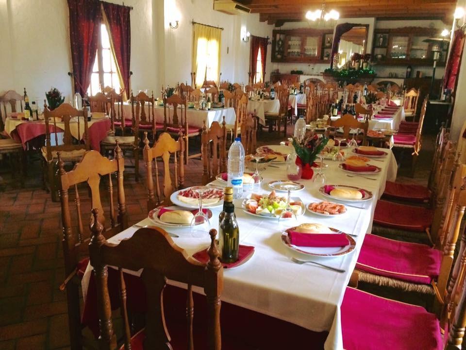 Hotel Cortijo Las Grullas ベナルップ＝カサス・ビエハス エクステリア 写真
