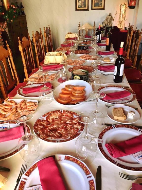 Hotel Cortijo Las Grullas ベナルップ＝カサス・ビエハス エクステリア 写真