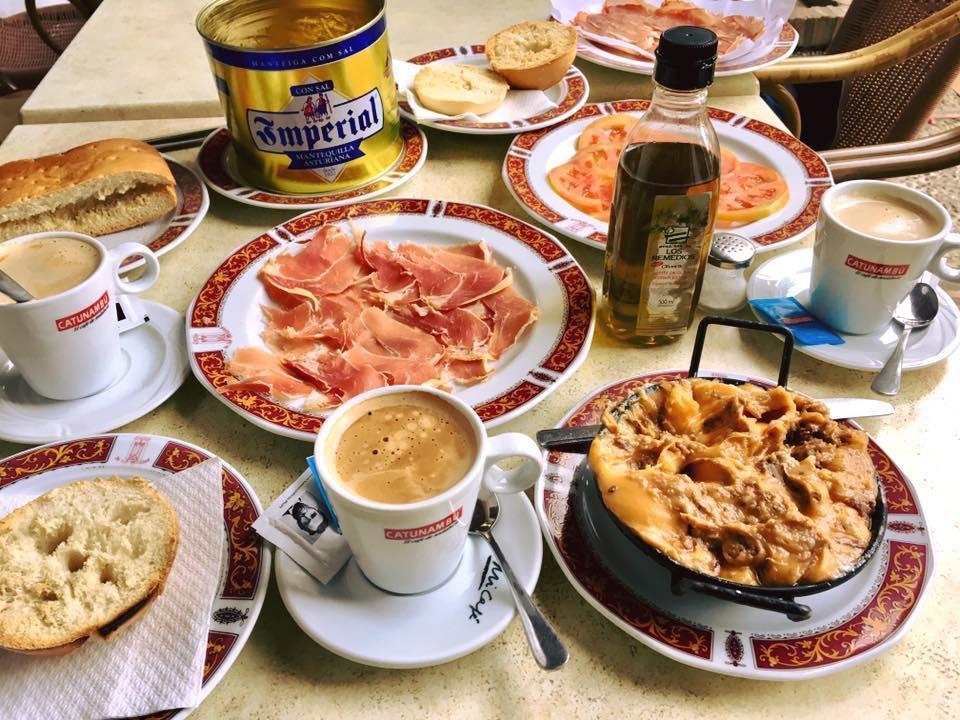 Hotel Cortijo Las Grullas ベナルップ＝カサス・ビエハス エクステリア 写真